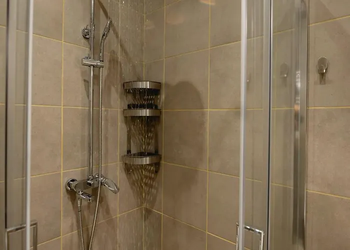 Modern 34 Патра