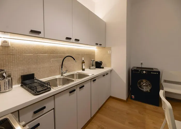 Modern 34 Патра
